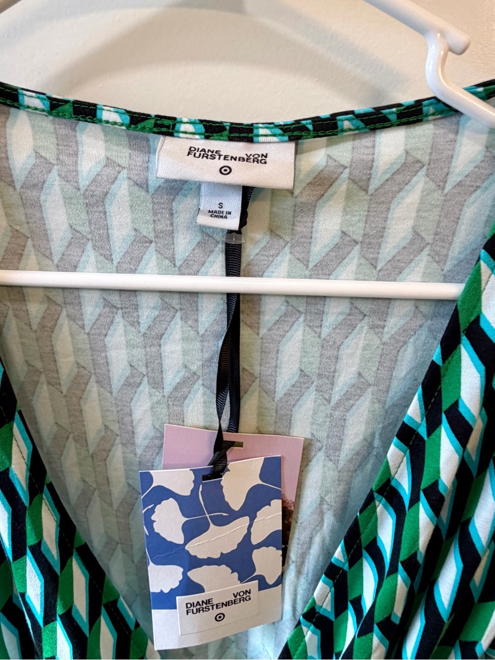 Diane von Furstenberg for Target Green Geometric Wrap Dress Size S NWT - Picture 2 of 3